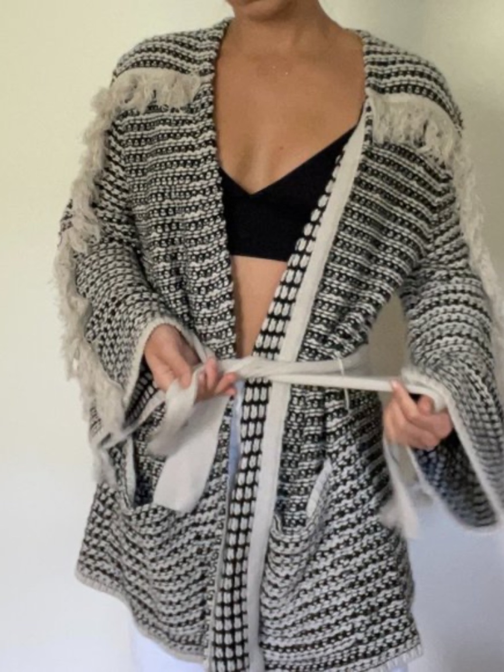 The Jetset Diaries Fringe Kimono Sweater - Picture 3 of 9